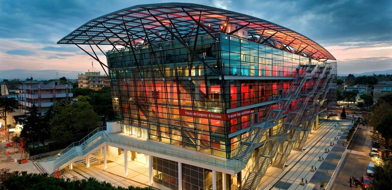 PALAZZO-DEI-CONGRESSI-1-1300x865
